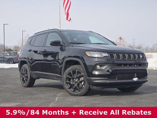 Diamond Black Crystal Pearlcoat 2026 Jeep Compass Latitude