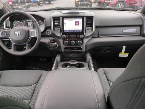 2024 RAM 1500 Big Horn/Lone Star