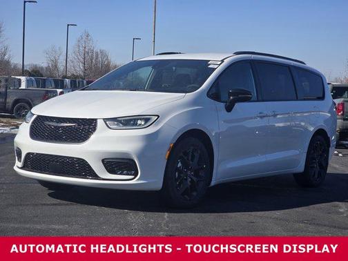 2026 Chrysler Pacifica L