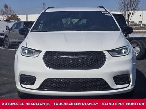 2026 Chrysler Pacifica L