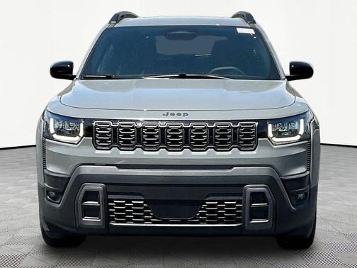 Sting-Gray Clearcoat 2026 Jeep Cherokee Laredo 4x4