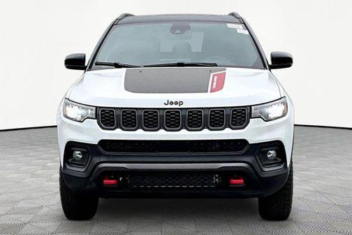 Bright White Clearcoat 2026 Jeep Compass Trailhawk