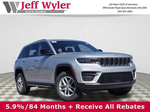 Silver Zynith 2025 Jeep Grand Cherokee Laredo