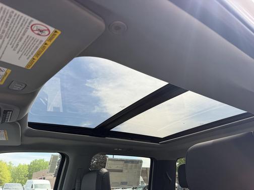Oxford White 2026 Ford F-350 Lariat