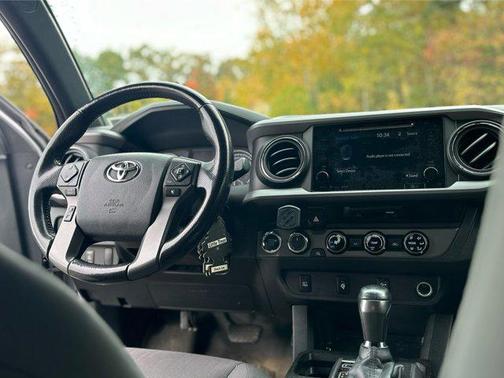 2016 Toyota Tacoma TRD Sport
