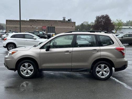 2016 Subaru Forester 2.5i