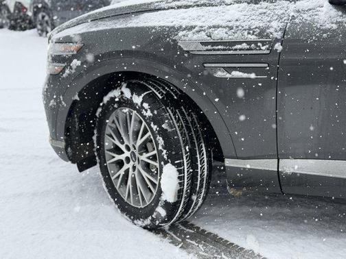 2025 Genesis GV80 2.5T