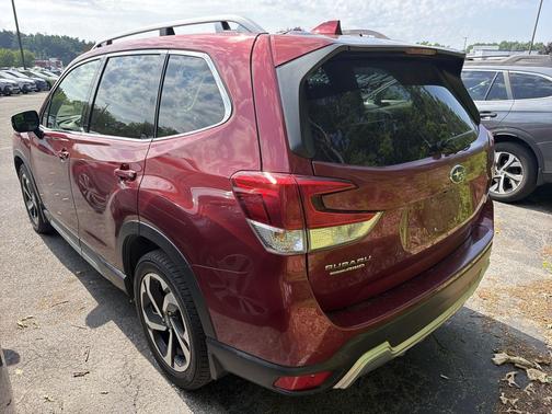 Crimson Red Pearl 2022 Subaru Forester Touring