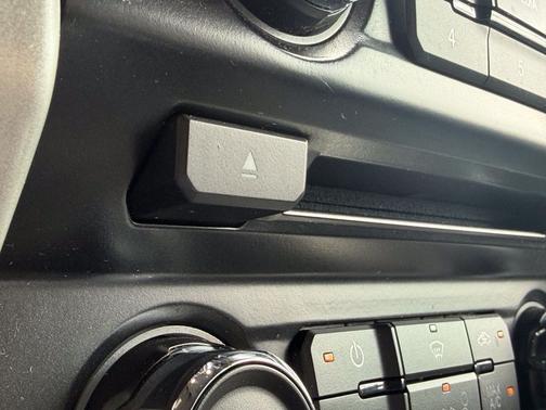 Ingot Silver 2016 Ford F-150 Lariat