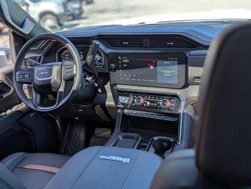 2024 GMC Sierra 2500 AT4