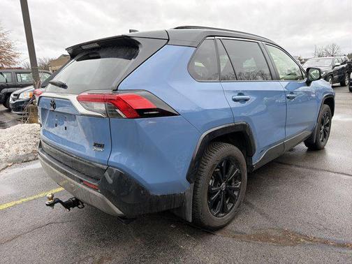 2025 Toyota RAV4 Hybrid SE