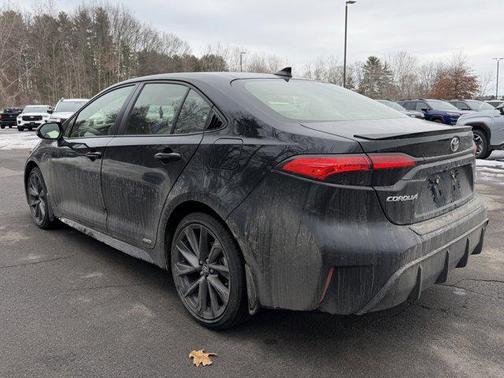 2025 Toyota Corolla Hybrid SE