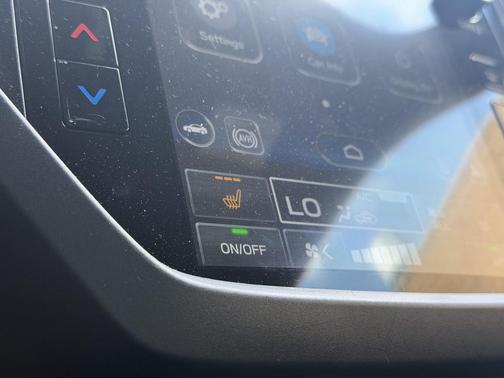 Magnetite Gray Metallic 2025 Subaru Forester Hybrid Premium