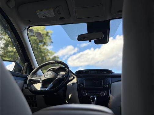 Caspian Blue Metallic 2020 Nissan Rogue Sport SV