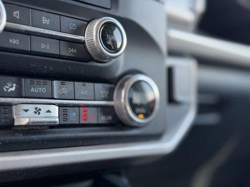 2022 Ford Expedition Max XLT