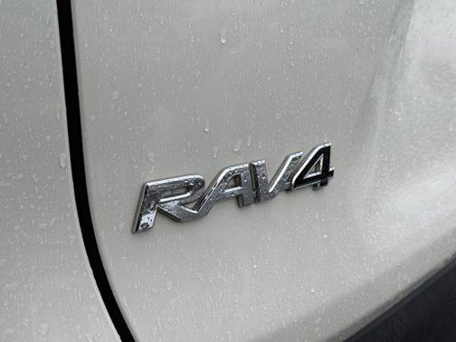 2020 Toyota RAV4 Limited