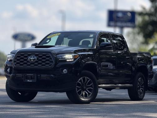 Black 2023 Toyota Tacoma TRD Sport