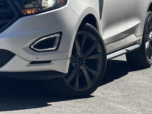 2017 Ford Edge Sport