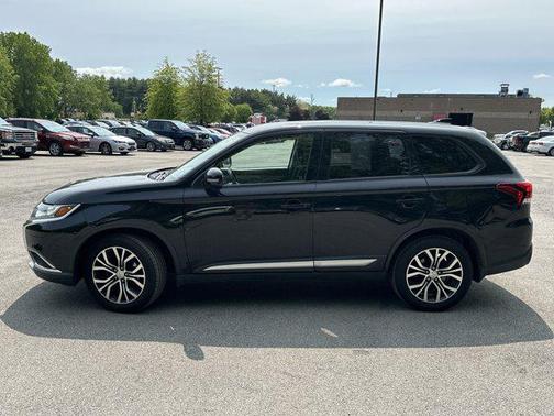 2017 Mitsubishi Outlander SE