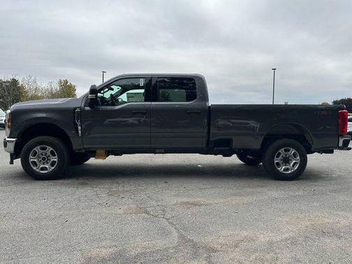 2026 Ford F-350 XLT