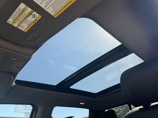 Star White Metallic Tri-Coat 2020 Ford F-150 Lariat