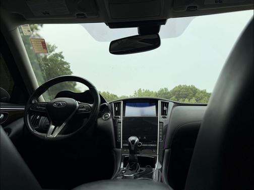 Majestic White 2018 INFINITI Q50 3.0t LUXE