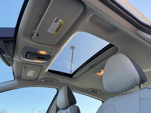 2022 Hyundai ELANTRA Limited