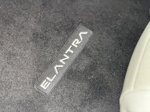 2021 Hyundai ELANTRA Limited