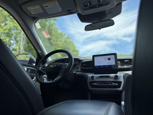 Stone Blue Metallic 2024 Ford Explorer XLT