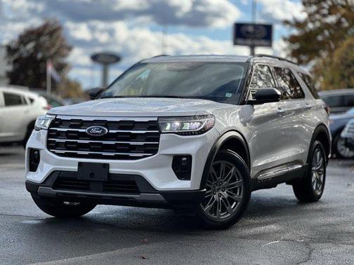 2025 Ford Explorer Active