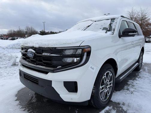 2026 Ford Expedition Active