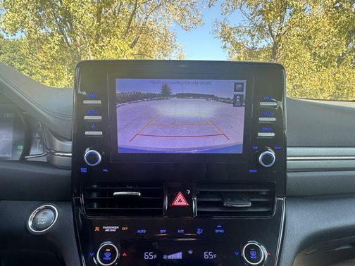 2021 Hyundai IONIQ Plug-In Hybrid SEL