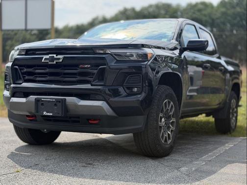 Black 2024 Chevrolet Colorado Z71
