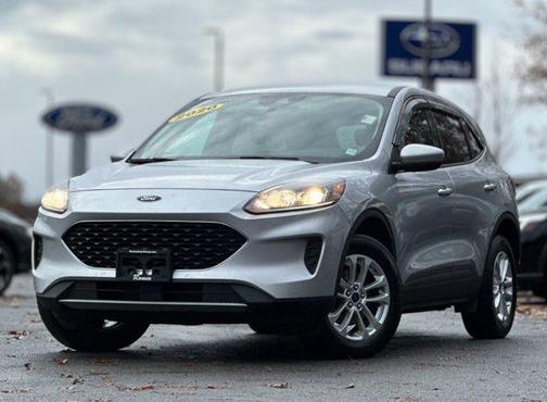 2020 Ford Escape SE