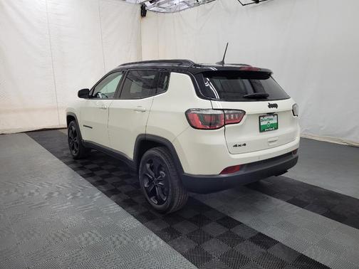 White Clearcoat 2019 Jeep Compass Latitude