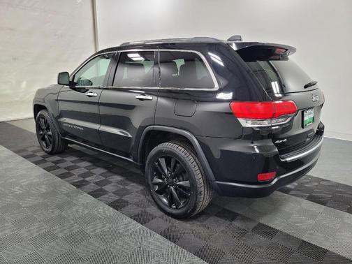 Diamond Black Crystal Pearlcoat 2018 Jeep Grand Cherokee Limited