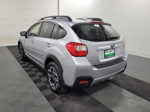 Ice Silver Metallic 2016 Subaru Crosstrek 2.0i Limited