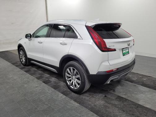 2021 Cadillac XT4 Premium Luxury