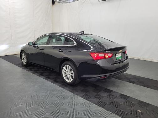 Mosaic Black Metallic 2018 Chevrolet Malibu LT