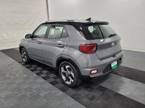 2022 Hyundai VENUE Limited