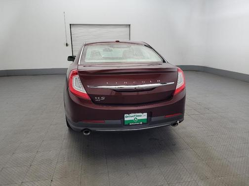 2015 Lincoln MKS Base