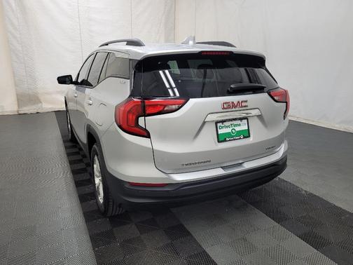 Quicksilver Metallic 2018 GMC Terrain SLE