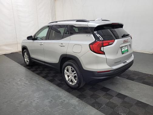 Quicksilver Metallic 2018 GMC Terrain SLE