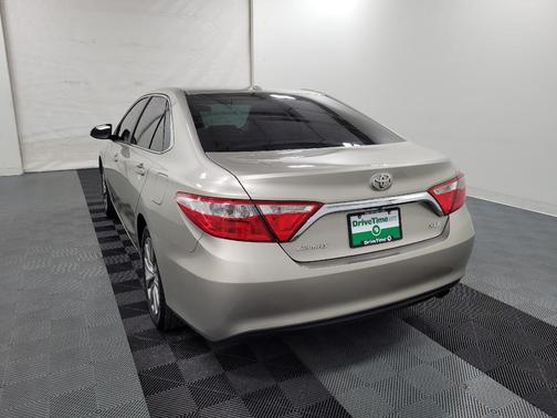 2016 Toyota Camry XLE