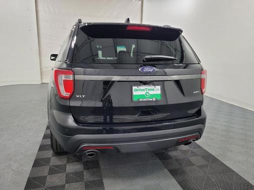 Shadow Black 2017 Ford Explorer XLT