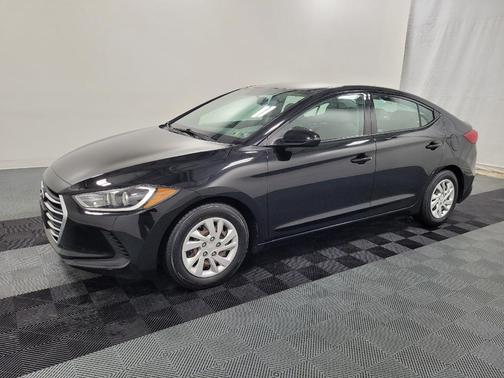 2018 Hyundai ELANTRA SE