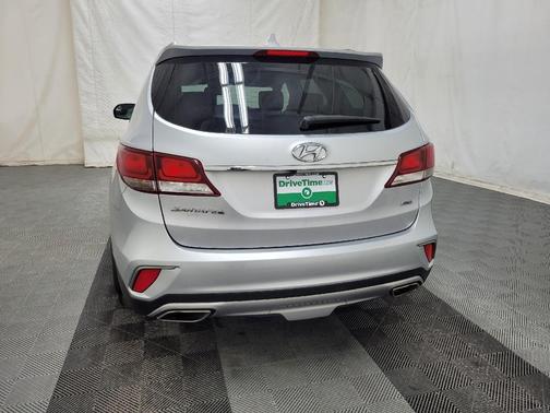 2018 Hyundai SANTA FE SE