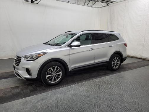 2018 Hyundai SANTA FE SE