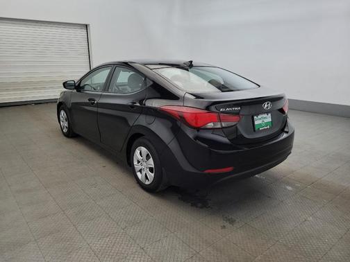 Phantom Black 2016 Hyundai ELANTRA SE