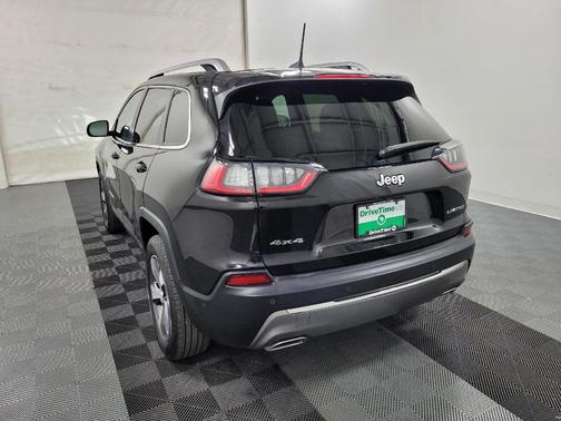 Diamond Black Crystal Pearlcoat 2021 Jeep Cherokee Limited